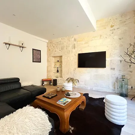 Centre Apartment *